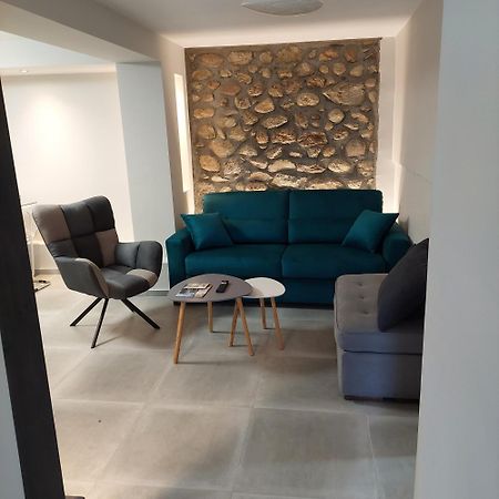 Avli Luxurious House Apartamento Kalabáka Exterior foto