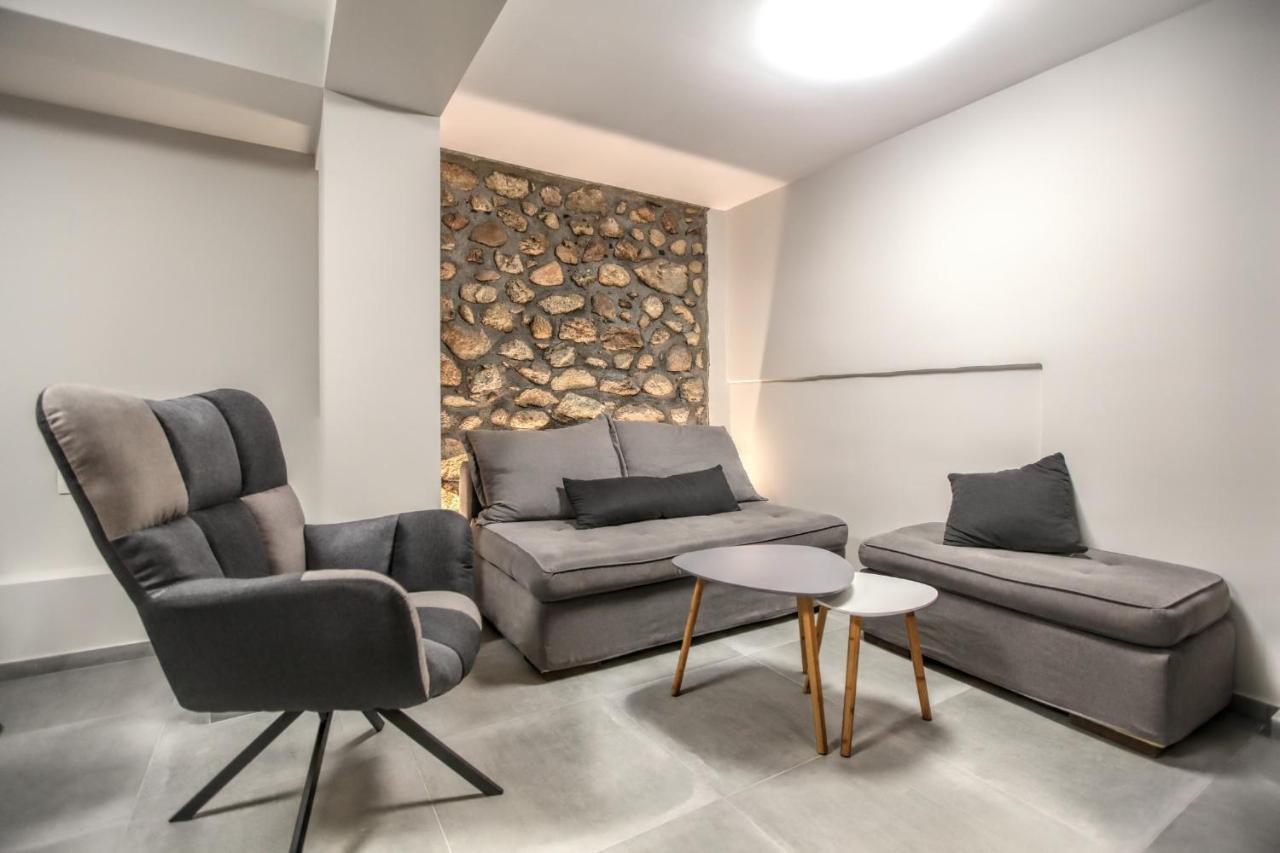 Avli Luxurious House Apartamento Kalabáka Exterior foto