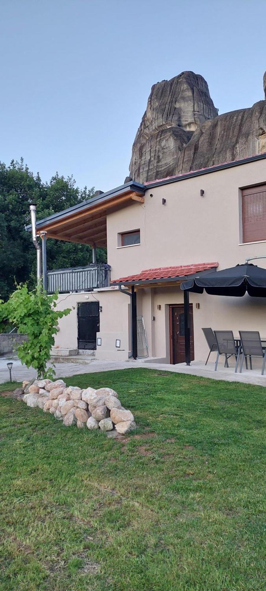 Avli Luxurious House Apartamento Kalabáka Exterior foto